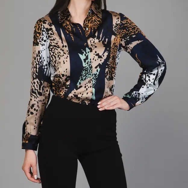 Women Regular Fit Printed Spread Collar Casual Shirt